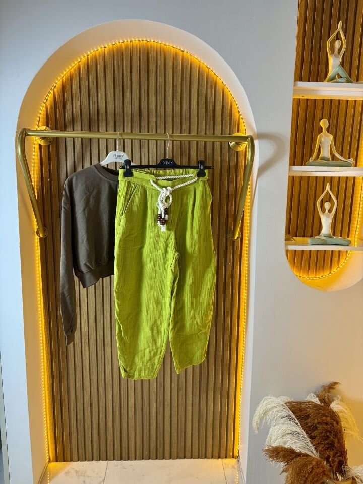 Yeşil Müslin Pantolon