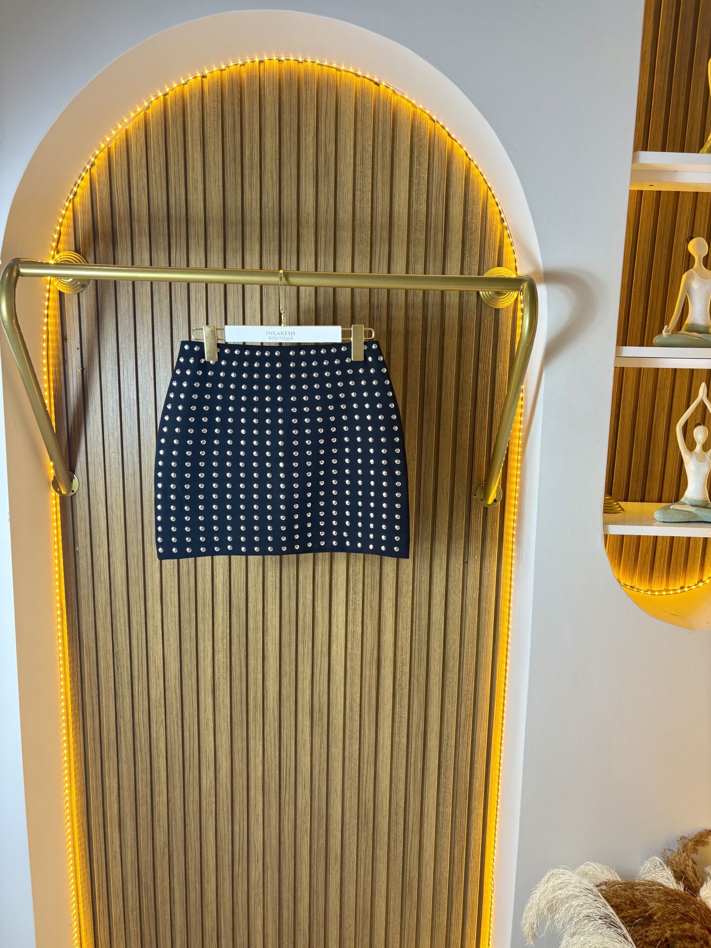 Siyah Zımba Detaylı Mini etek