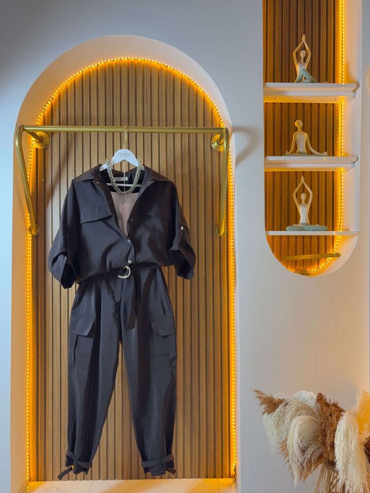 Kemer ve Paça kemer Detaylı Yüksek Bel Kadın Pantolon