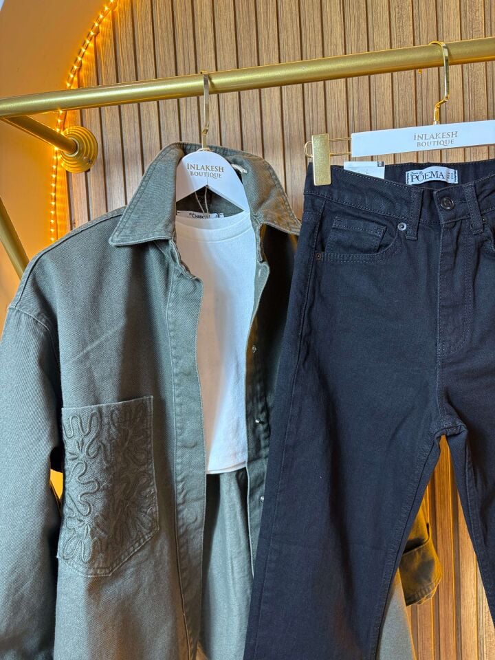 Siyah Boyfit Kesik Paça Kadın Jean