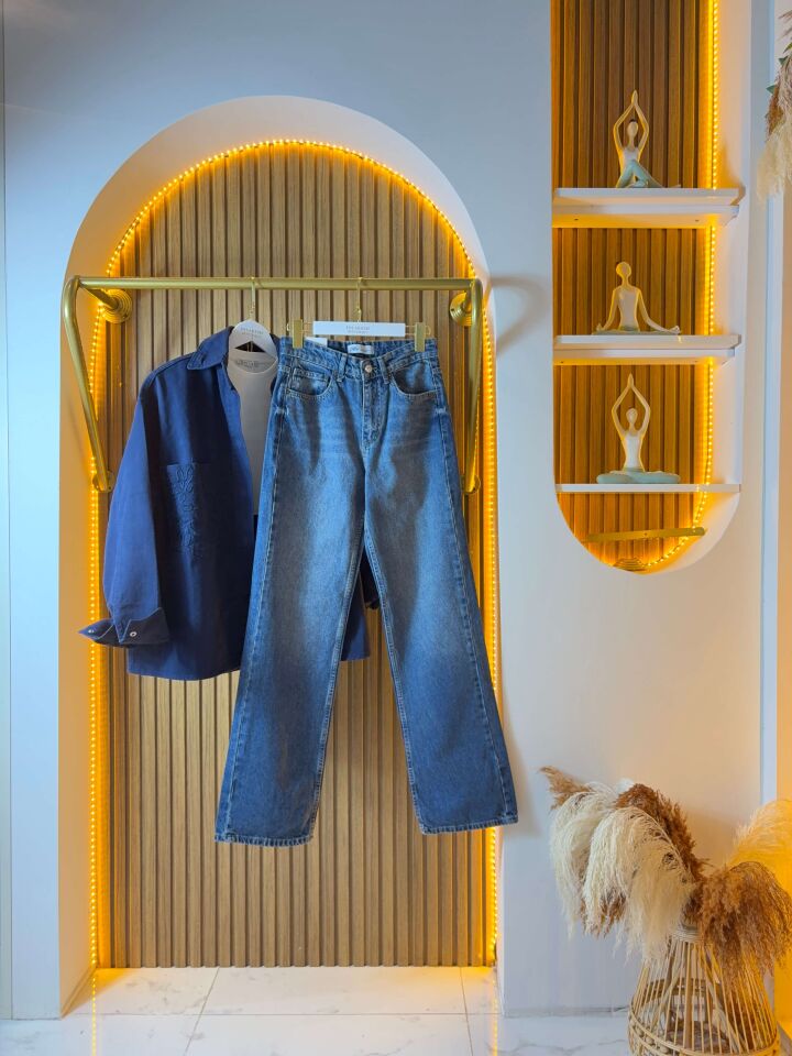 Mavi straight Kadın Jean