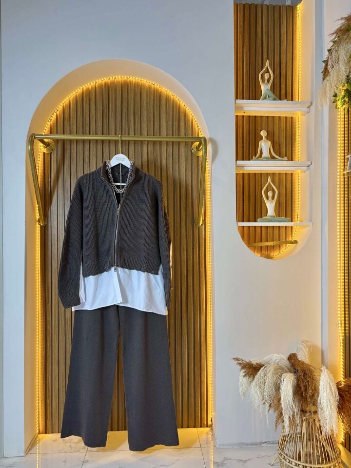 Poplin Gömlek Detaylı Oversize Kesim Fermuarlı Triko Takım