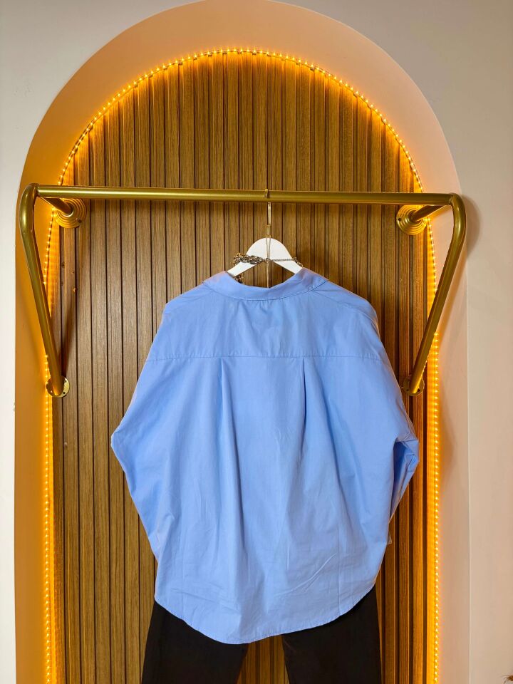 Mavi Poplin Gömlek – Oversize Rahat Kesim Şık Kadın Gömlek
