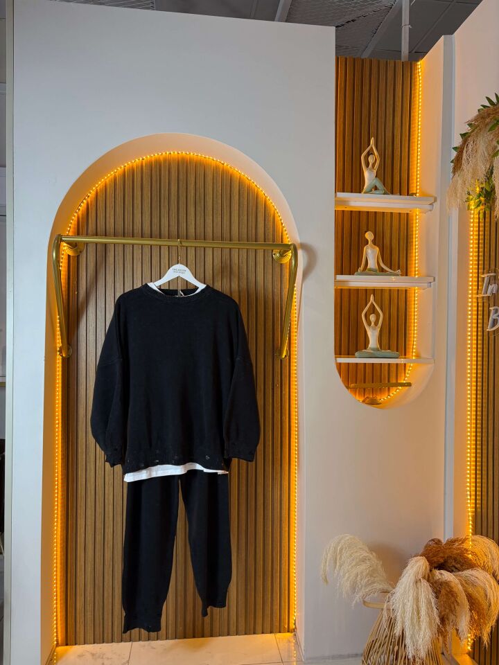 Siyah Oversize Triko İkili Takım – Rahat ve Şık Standart Beden