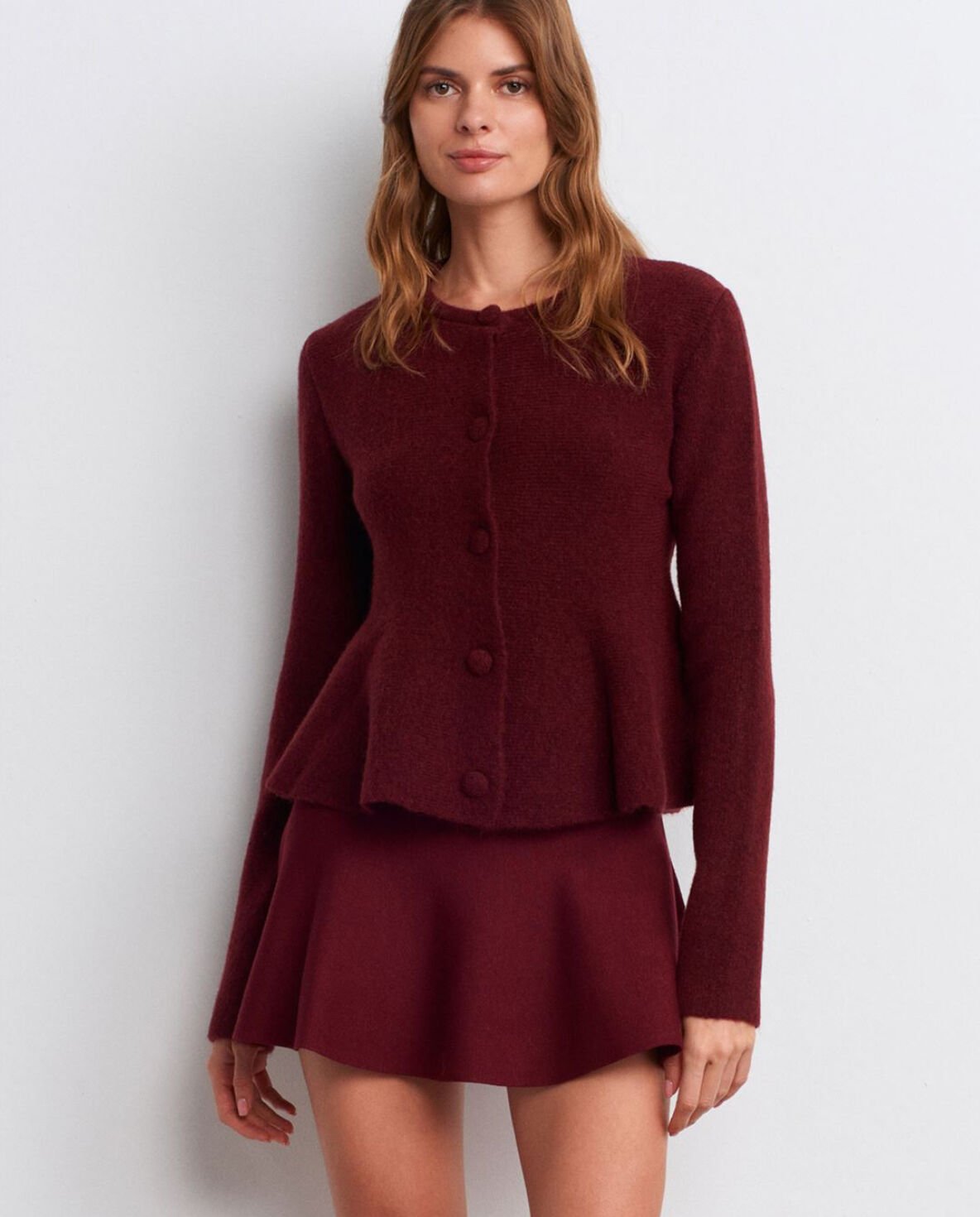 Yumuşak Dokulu Peplum Düğmeli Triko Hırka