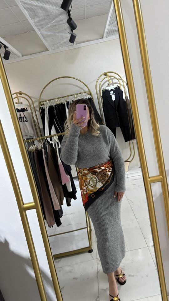 Gri Triko Kazak Elbise – Yumuşak Dokulu Rahat Kalıp