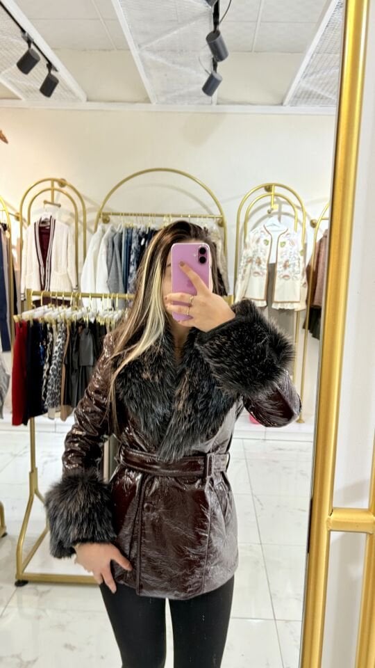 Mürdüm Şıklığı Kürk Detaylı Deri Mont