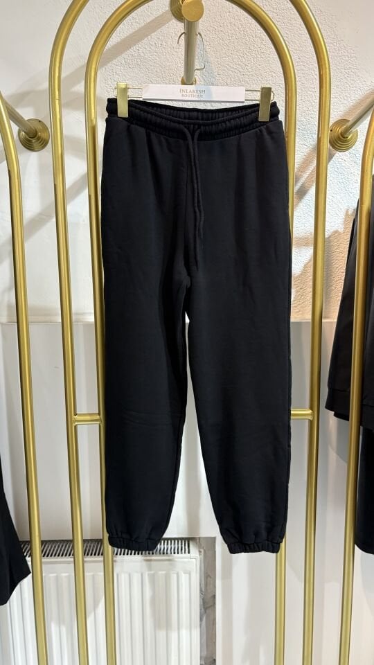 Siyah 2 İplik Kapüşonlu Eşofman Takımı – Rahat ve Şık Günlük Set