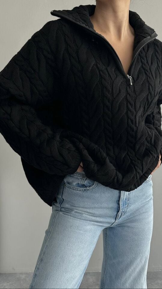 Fermuar Detaylı Saç Örgü Siyah Kazak