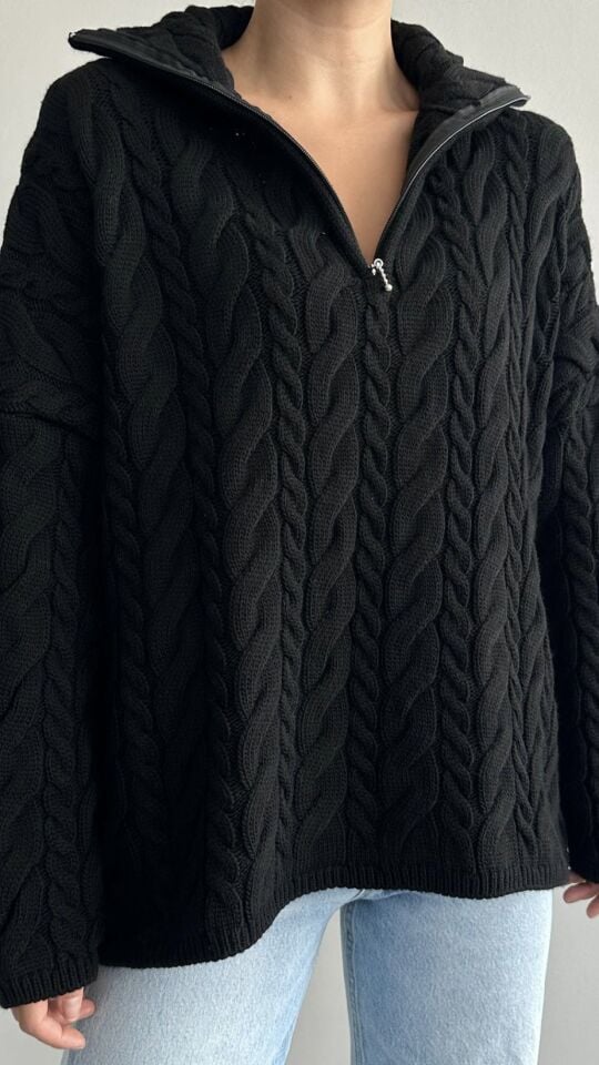 Fermuar Detaylı Saç Örgü Siyah Kazak