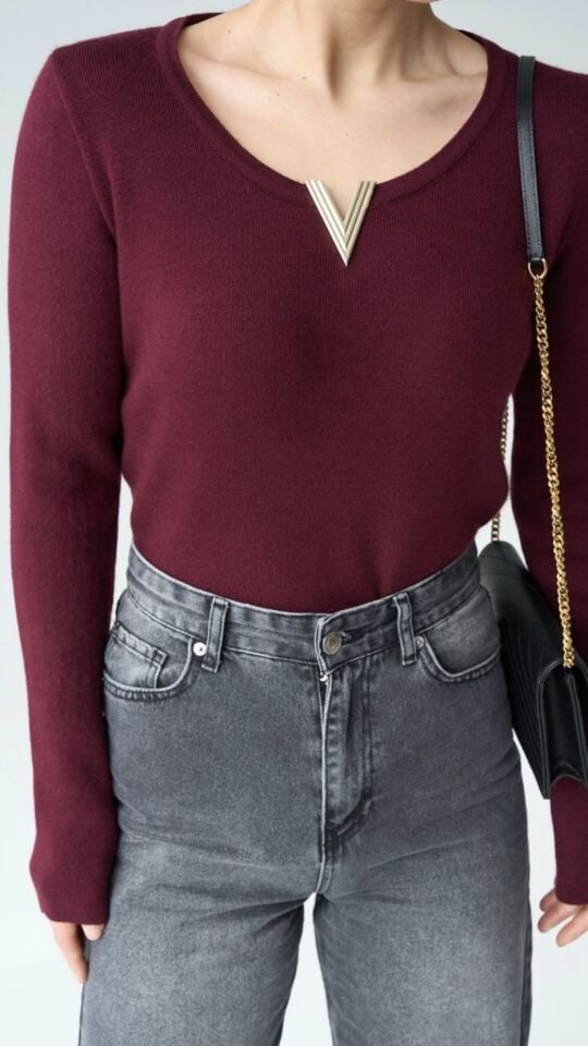 V Detaylı Bordo Triko Kadın Kazak