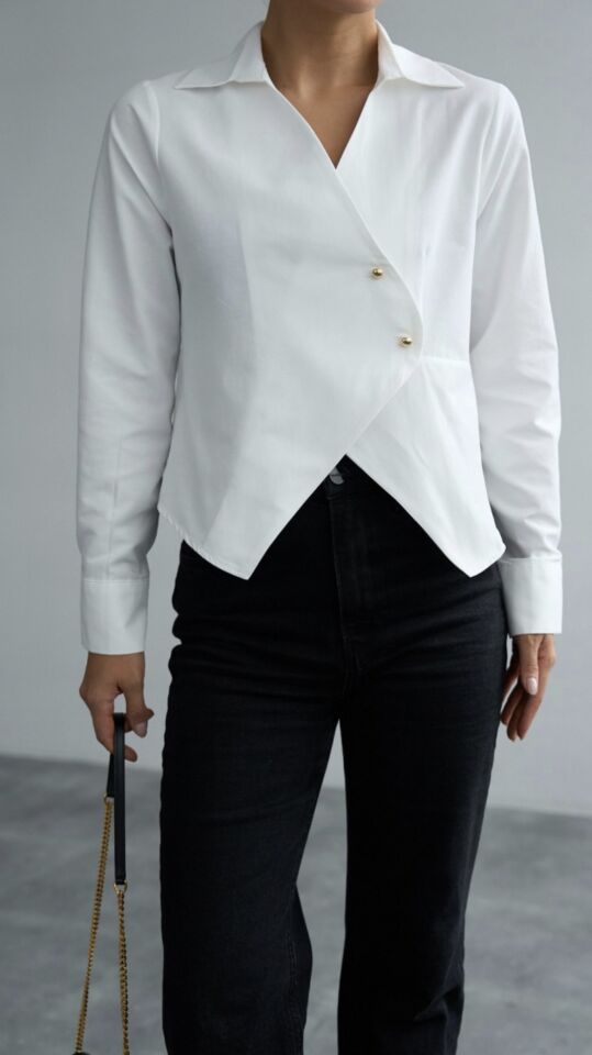 Asimetrik Kruvaze Beyaz Altın Düğmeli Kadın Gömlek