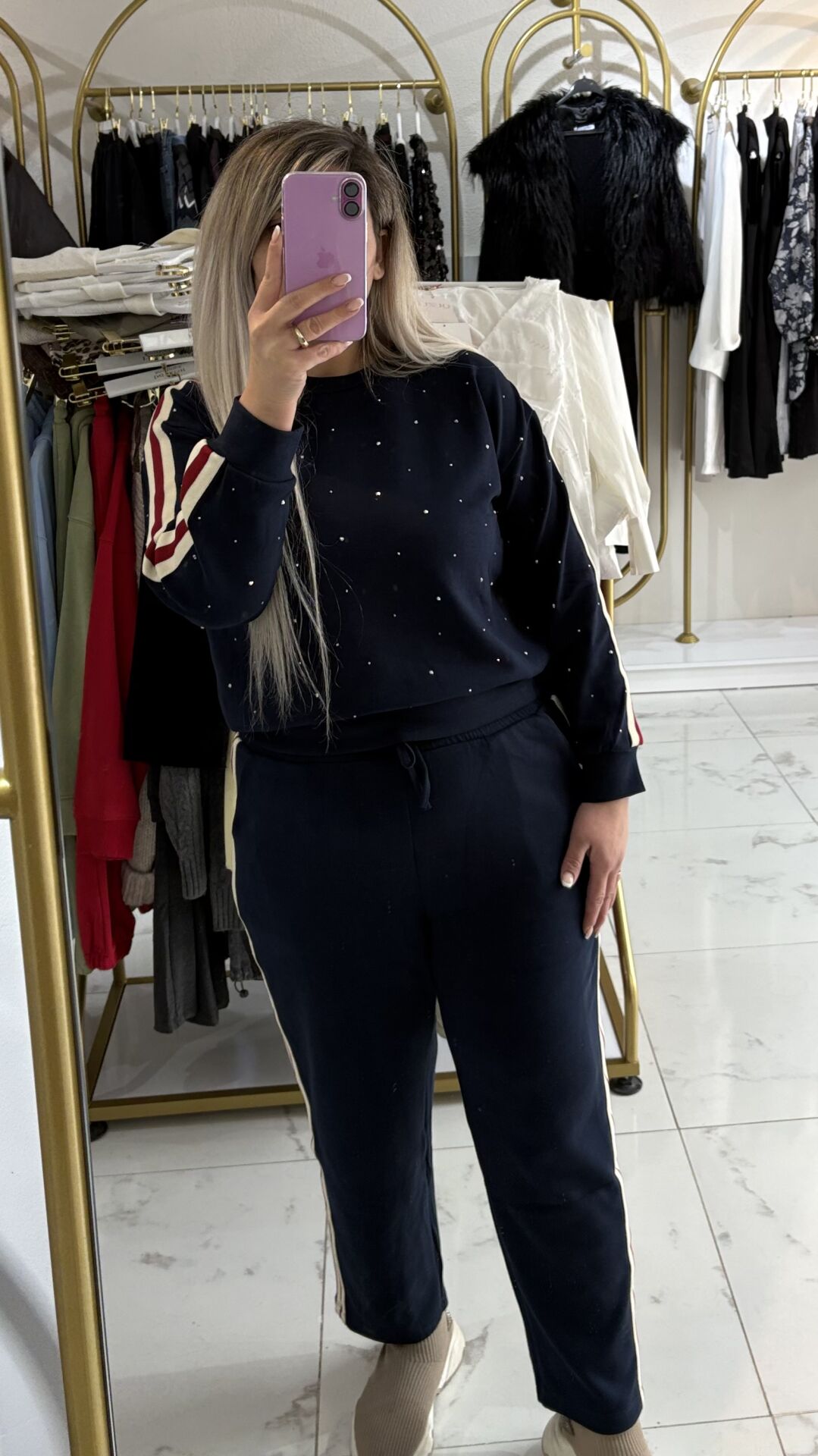 Yan şerit Detaylı Taşlı Lacivert Takım