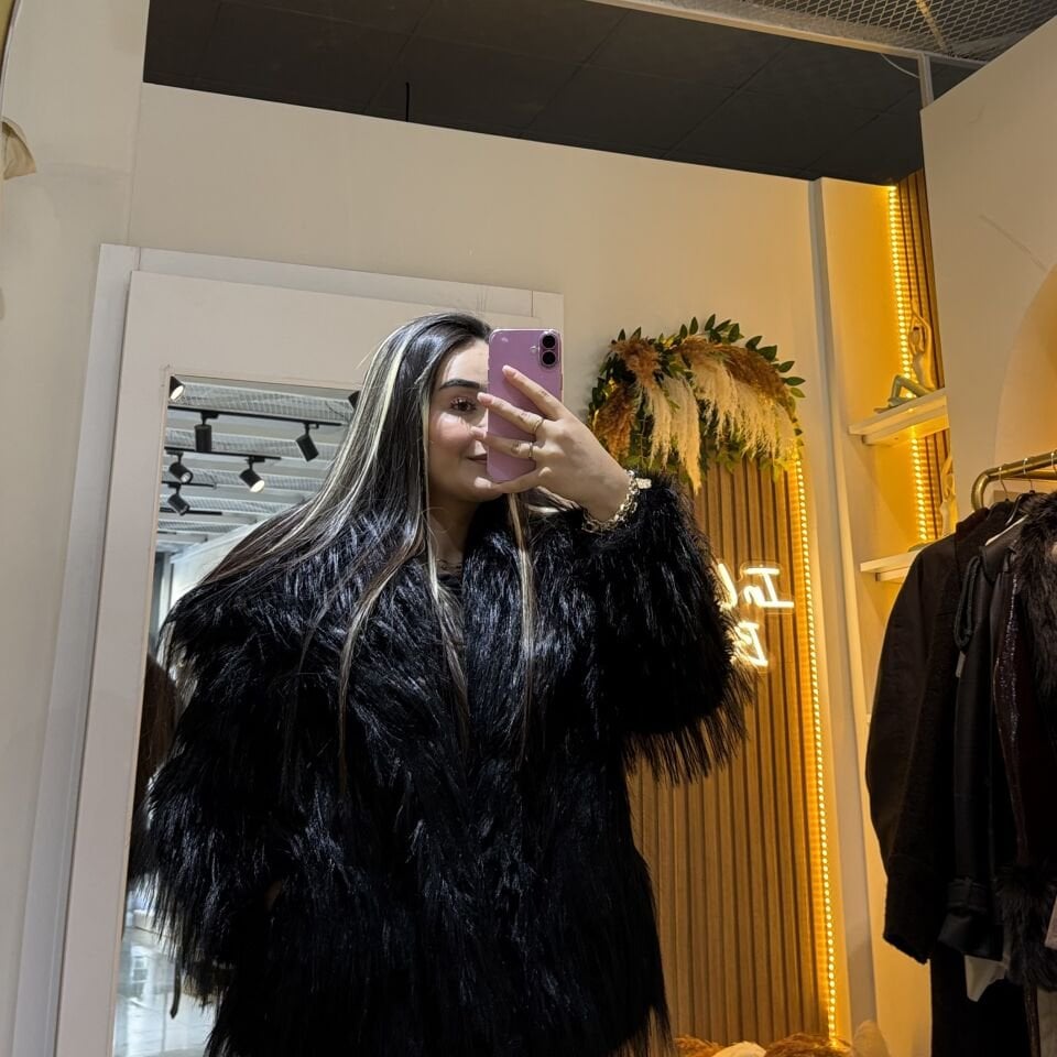 Siyah Uzun Sakallı Kürk