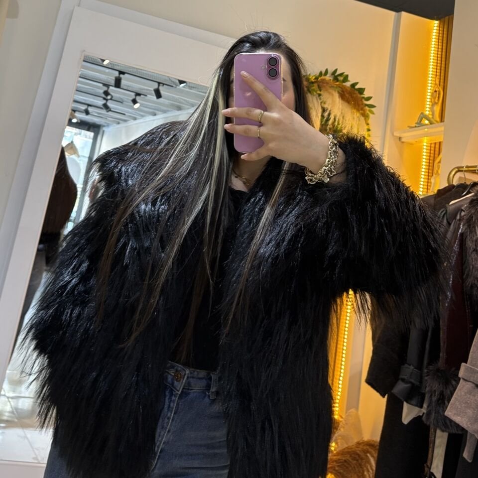 Siyah Uzun Sakallı Kürk